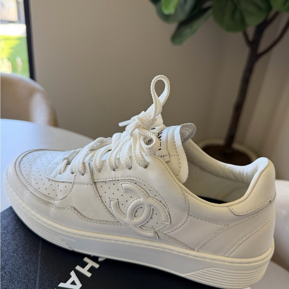 Chanel Women's White Leather Low-Top Sneakers - Picture 4 of 11